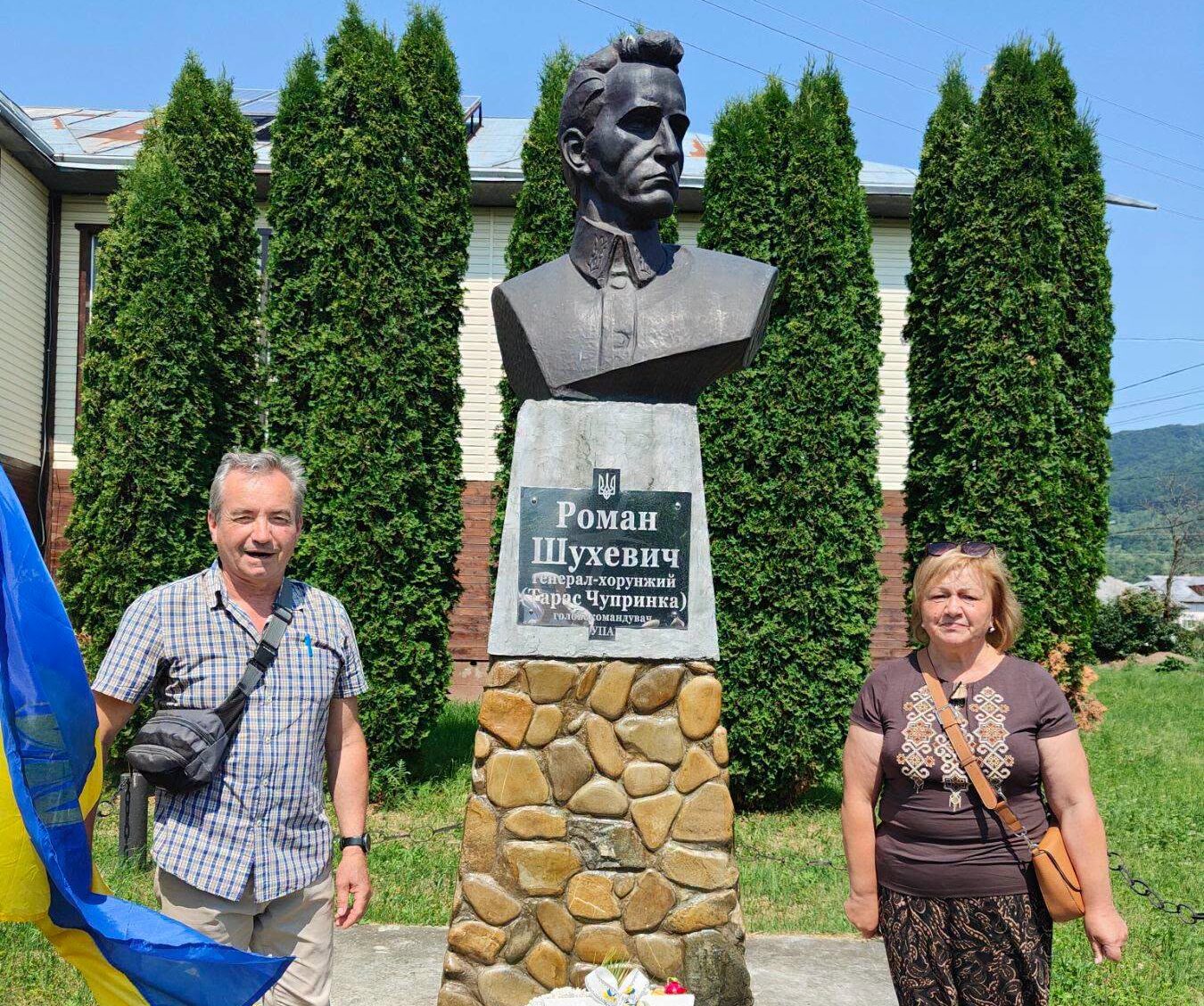 В Косові рухівці вшанували генерала-хорунжого Романа Шухевича