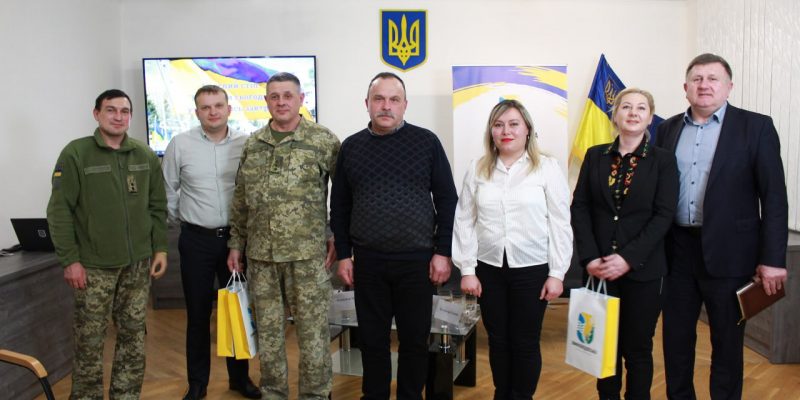 іва